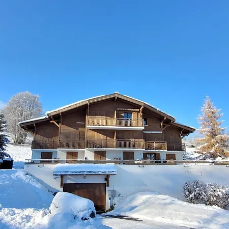 With Terrace And View On The Mont Blanc * Demi-Quartier
